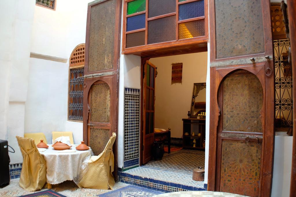 Riad Mikou Фес Экстерьер фото